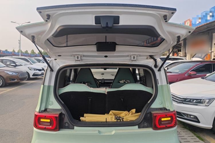 Used Wuling Hongguang MINIEV 2021 Macaron Sandwich Model 170 km Lithium Iron Phosphate
