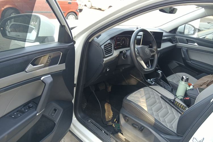 Used Volkswagen Tayron 2023 300TSI Two-Wheel-Drive Luxury Plus Advanced Edition
