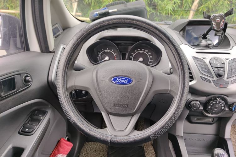 Used Ford EcoSport 2013 1.5L Manual Comfort Model Steering Wheel