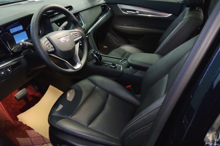 Used Cadillac XT6 2022 2.0T Six-Seater Four-Wheel-Drive Luxury Version