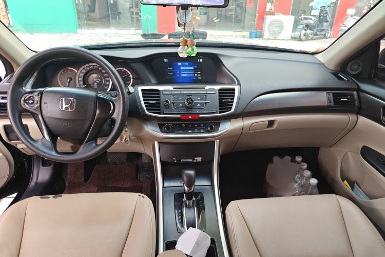 Used Honda Accord 2015 2.0L LX Comfort Edition
