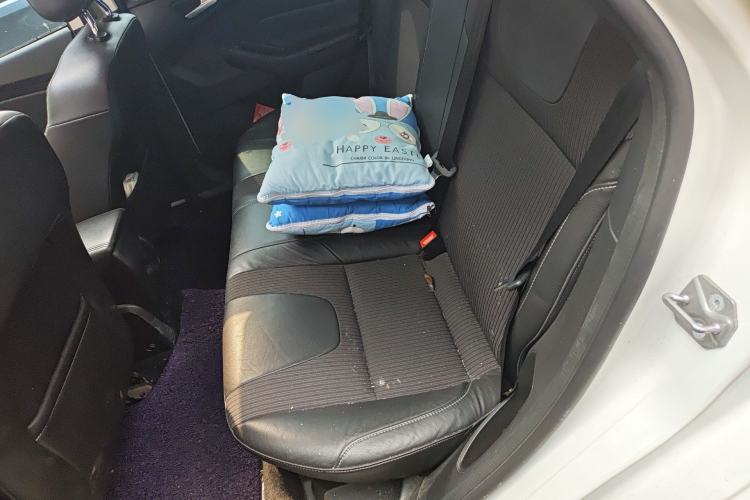 Used Ford Focus 2012 Sedan 1.6L Automatic Fashion Edition