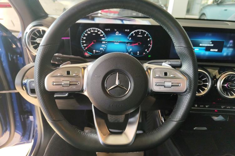 Used Mercedes-Benz A-Class 2021 A 200 L Sport Sedan Fashion Model
