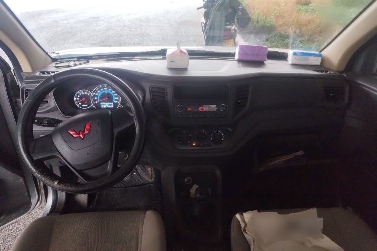 Used Wuling Hongguang V 2022 1.5L Enjoy Edition Electric-Powered LAR
