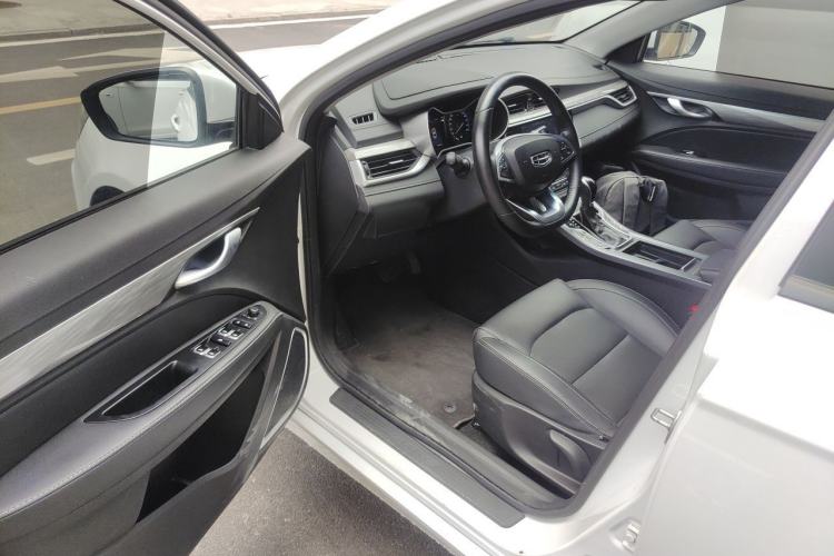 Used Geely Auto Emgrand 2019 Leading Edition 1.5L CVT Luxury Model China VI Standard