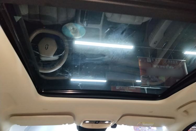 Used Hima AITO M7 2024 1.5T Rear-Drive Plus Version 5 Seats Headliner