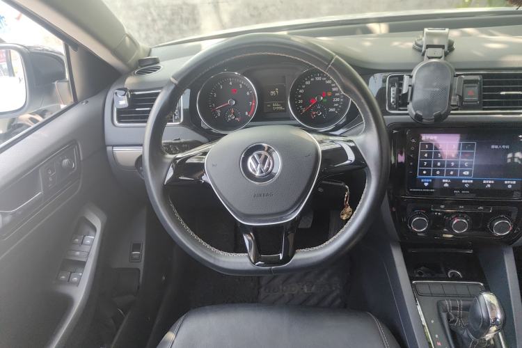 Used Volkswagen Sagitar 2016 230TSI 25th Anniversary Edition