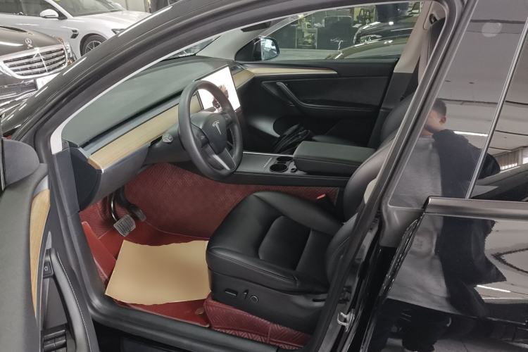 Used Tesla Model Y 2022 Rear-Wheel-Drive Version Driver Seat