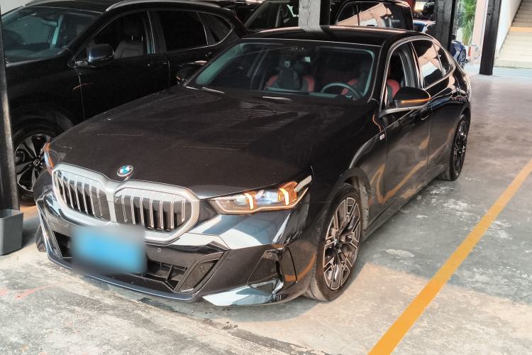 Used BMW 5 Series 2025 530Li Luxury Edition M Sport Package