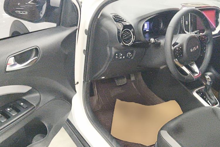 Used Kia kx1 Stonic 2021 1.4L CVT Fun Edition
