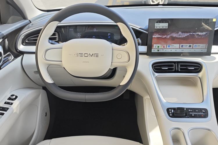 Used Geely Galaxy Geome 2025 410 km Free Version Interior 3