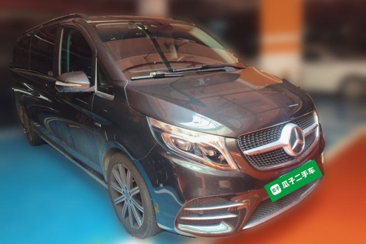 Used Mercedes-Benz V-Class 2021 V 260 L Long-wheelbase Luxury Edition Front Right 45 Deg