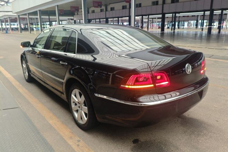 Used Volkswagen Phaeton 2014 3.0L Business Model Rear Left 45 Deg