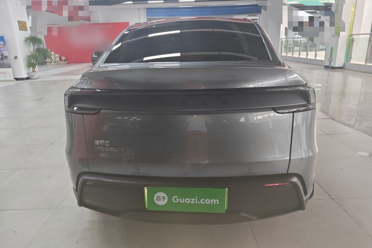 Used Tesla Model Y 2025 Rear-Wheel-Drive Version Rear