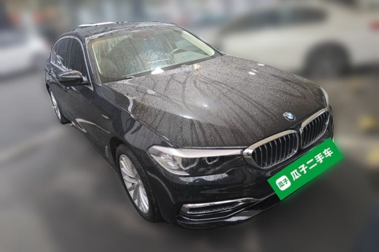 Used BMW 5 Series 2019 525Li Luxury Package Front Right 45 Deg