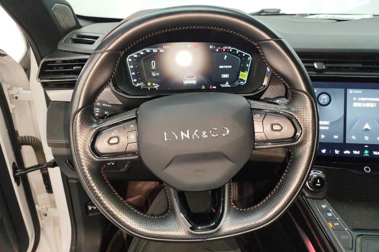 Used Lynk & Co 05 2022 2.0TD Four-Wheel Drive Dynamic Halo