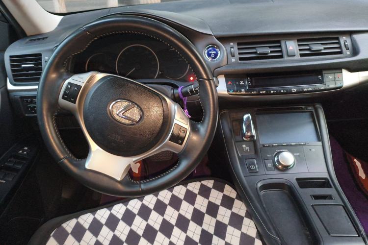 Used Lexus CT 2013 CT200h Urban Edition
