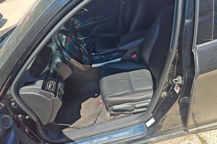 Used Honda Accord 2015 2.0L LX Comfort Edition
