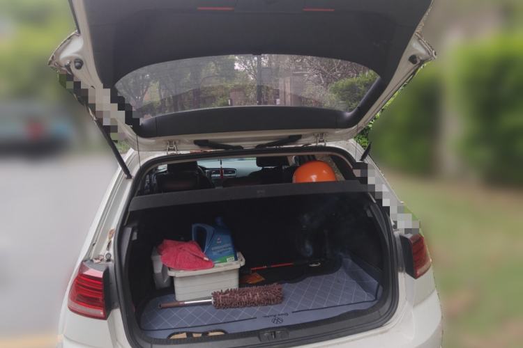 Used Volkswagen Golf 2018 1.6L Automatic Comfort Model Trunk