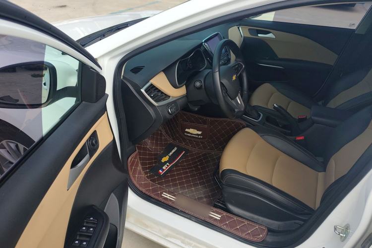 Used Chevrolet Monza 2021 320 Automatic Enjoyment Sunroof Edition Driver Seat