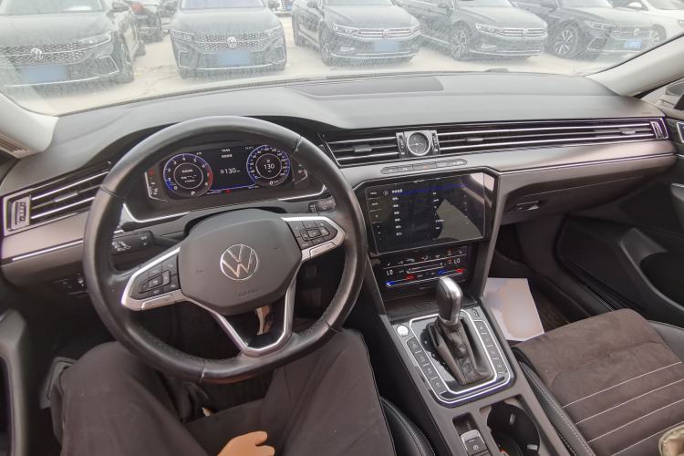 Used Volkswagen Magotan 2020 380TSI DSG Luxury Version Center Console