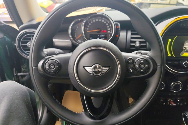 Used MINI 2014 1.5T COOPER Fun
