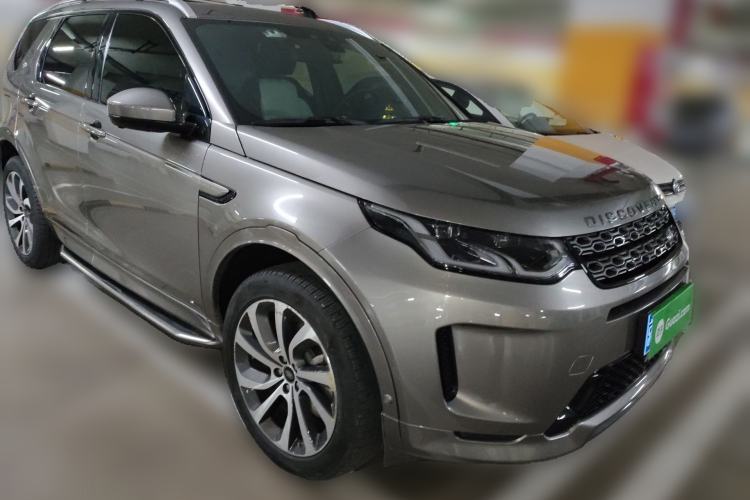 Used Land Rover Discovery Sport 2021 249 PS R-Dynamic HSE Luxury Custom Edition Front Right 45 Deg
