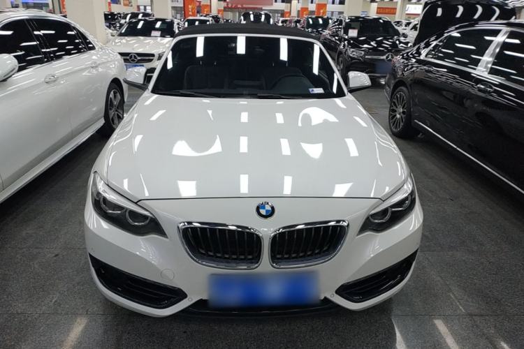 Used BMW 2 Series (Import) 2018 220i Convertible Coupe Sports Design Package
