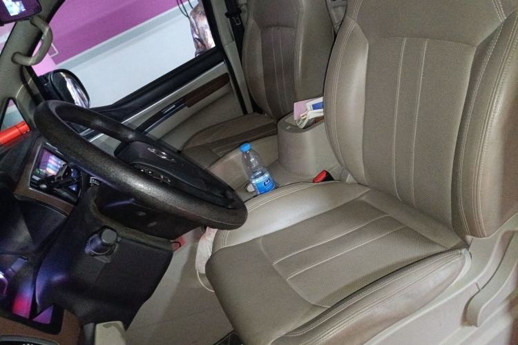 Used FORTHING Lingzhi 2019 M5 1.6L 7-Seater Luxury Model China VI Standard
