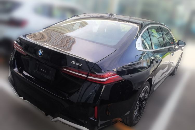 Used BMW 5 Series 2025 530Li Luxury Edition M Sport Package
