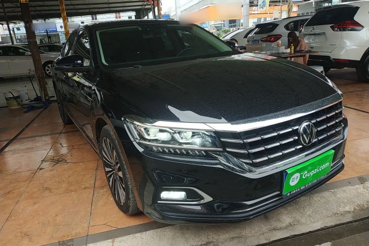 Used Volkswagen Passat 2020 Revised Version 330TSI Luxury Edition China VI Standard
