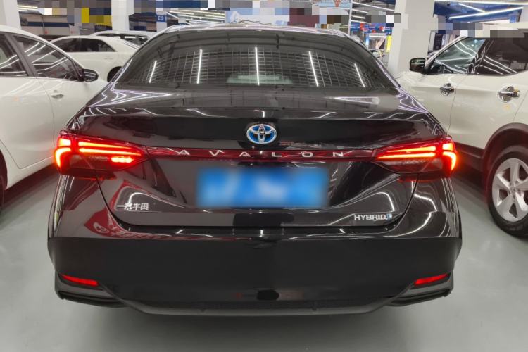 Used Toyota Avalon 2019 Dual-Engine 2.5L Luxury Edition China VI Standard