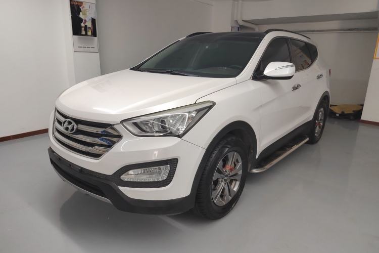 Used Hyundai Santa Fe 2013 2.4L Automatic Two-Wheel Drive Smart Version