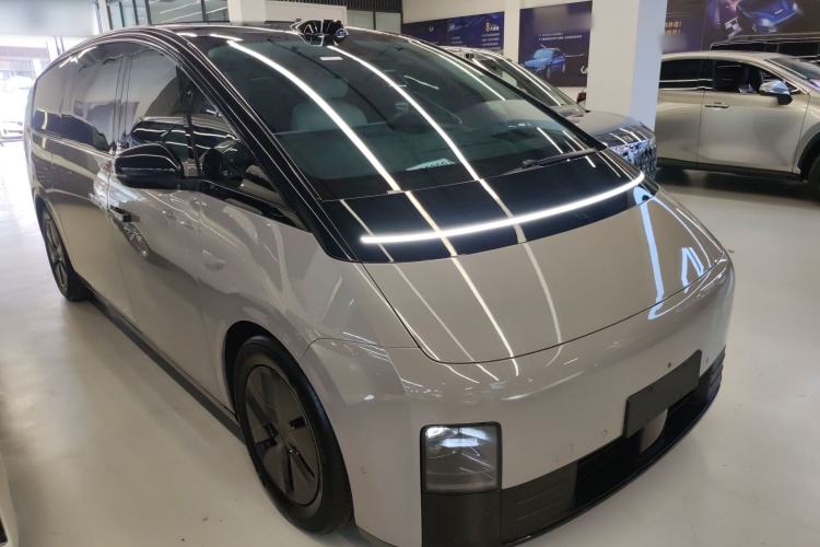 Used Li Auto MEGA 2024 Ultra Model Exterior 1