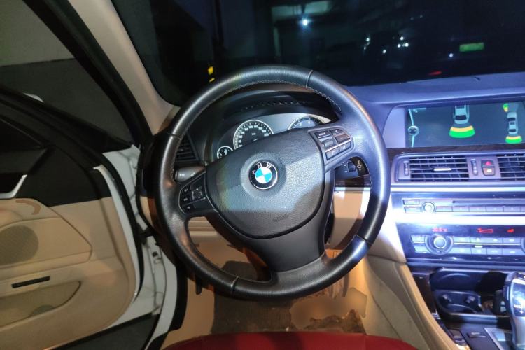 Used BMW 5 Series 2011 523Li Luxury Model Steering Wheel