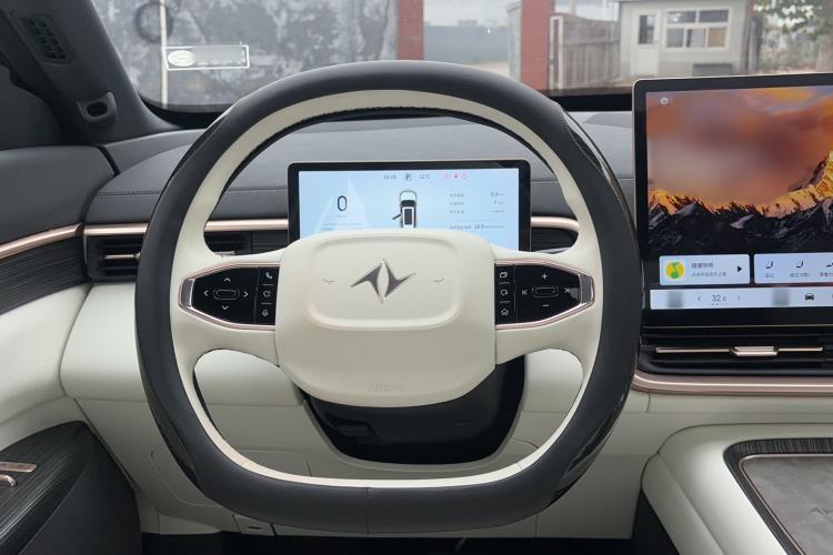 Used Dongfeng eπ eπ008 2024 636Max All-Electric Version 6 Seats