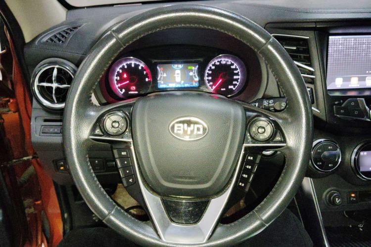 Used BYD Song 2016 2.0TID Automatic Prestige Edition
