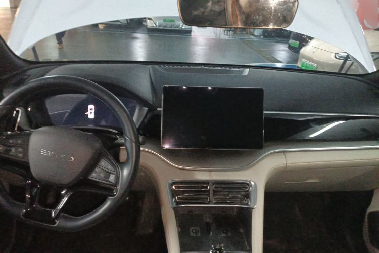 Used BYD Song PLUS New Energy 2024 Honor Edition EV 520km Premium Model
