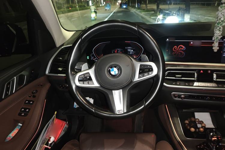 Used BMW X5 2021 xDrive30i M Sport Package Steering Wheel