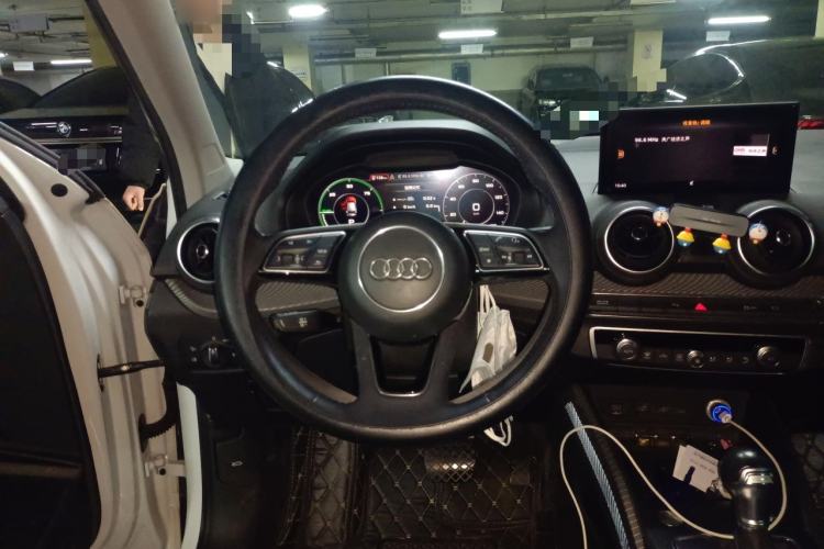 Used Audi Q2L e-tron 2019 Q2L e-tron Pure Electric Smart Style Steering Wheel