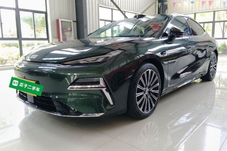 Used Geely Galaxy 8 2025 130km EM-P Starship Edition
