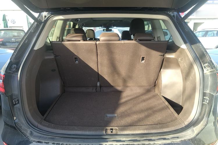 Used Volkswagen Viloran 2024 330TSI Luxury Edition
