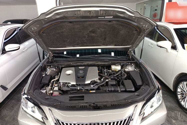 Used Lexus ES 2020 300h Premier Edition