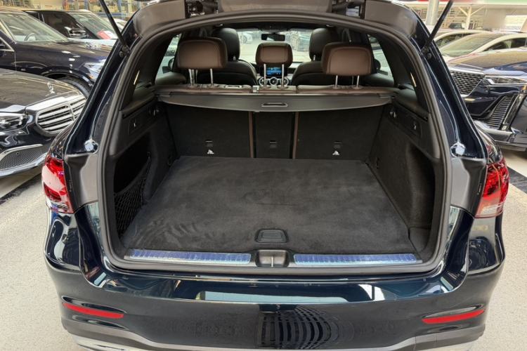 Used Mercedes-Benz GLC 2022 Facelifted GLC 260 L 4MATIC Dynamic Edition Trunk