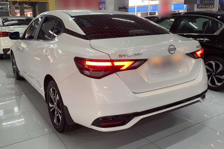 Used Nissan Sylphy 2023 1.6L CVT Enjoyment Edition Exterior 5