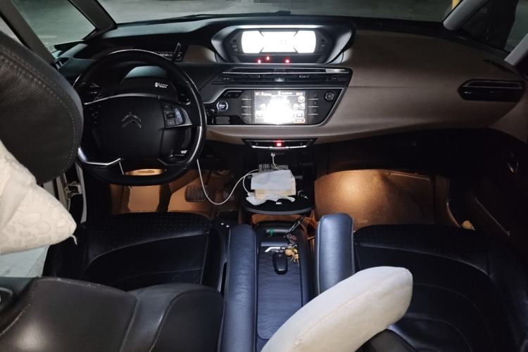 Used Citroen C4 Picasso 2015 Grand 1.6T Luxury 7-Seater
