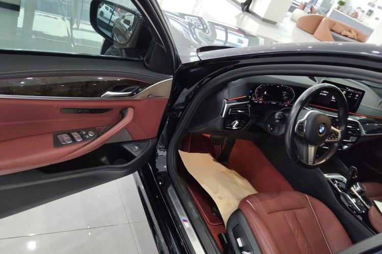 Used BMW 5 Series 2021 525Li M Sport Package