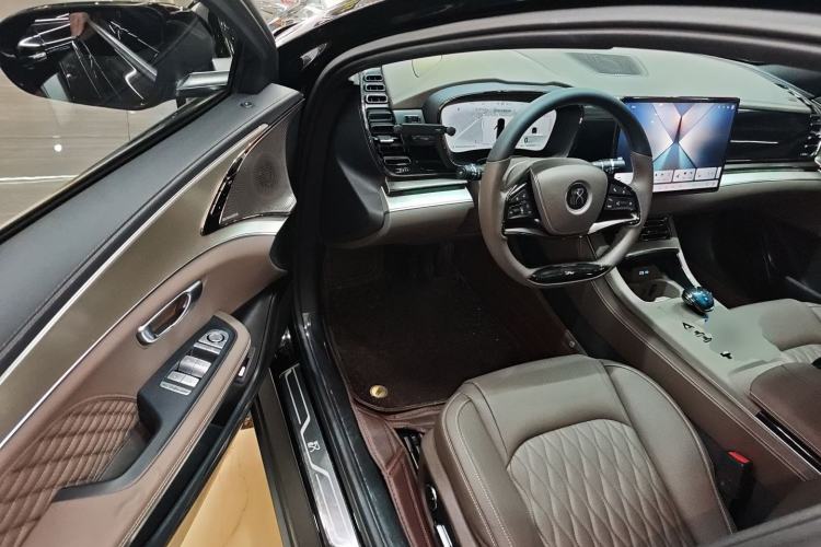 Used BYD Han 2024 DM-i Glory Edition 121KM Prestige Model