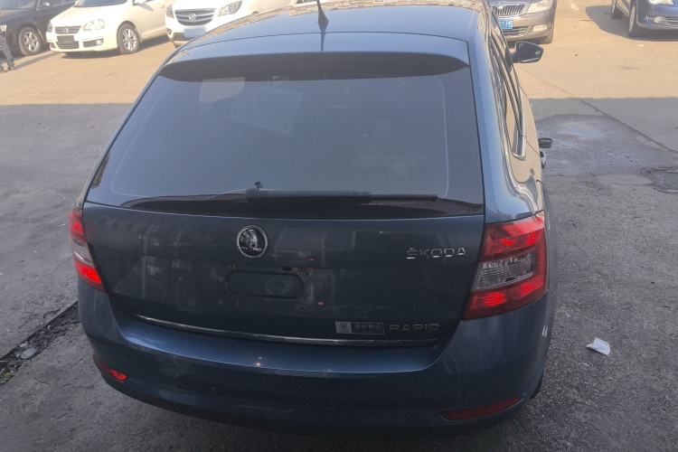 Used Skoda Rapid Spaceback 2014 1.6L Automatic Enjoyment Edition