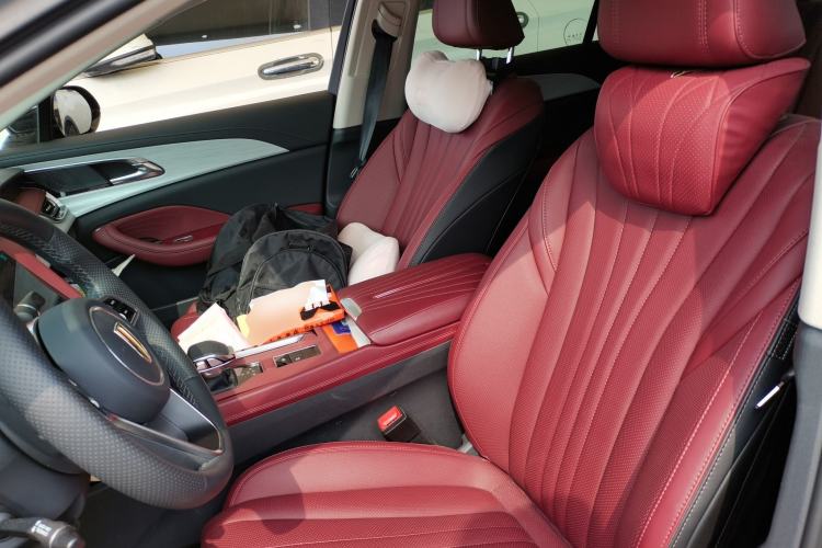 Used Hongqi H5 2025 1.5T DCT Qiyun 500 000th Unit Commemorative Edition Left Front Seat